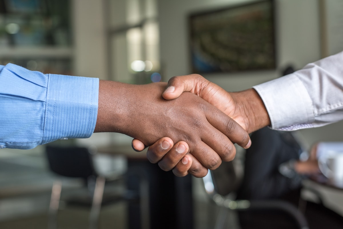 Intermédiation des affaires